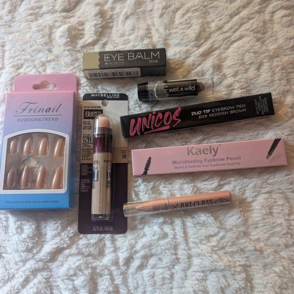 Maybelline Cream Press-On Nails Makeup